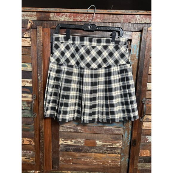 Jolt Plaid Wrap Button Pleated‎ Skirt Women’s Size Large NWT - Picture 15 of 16